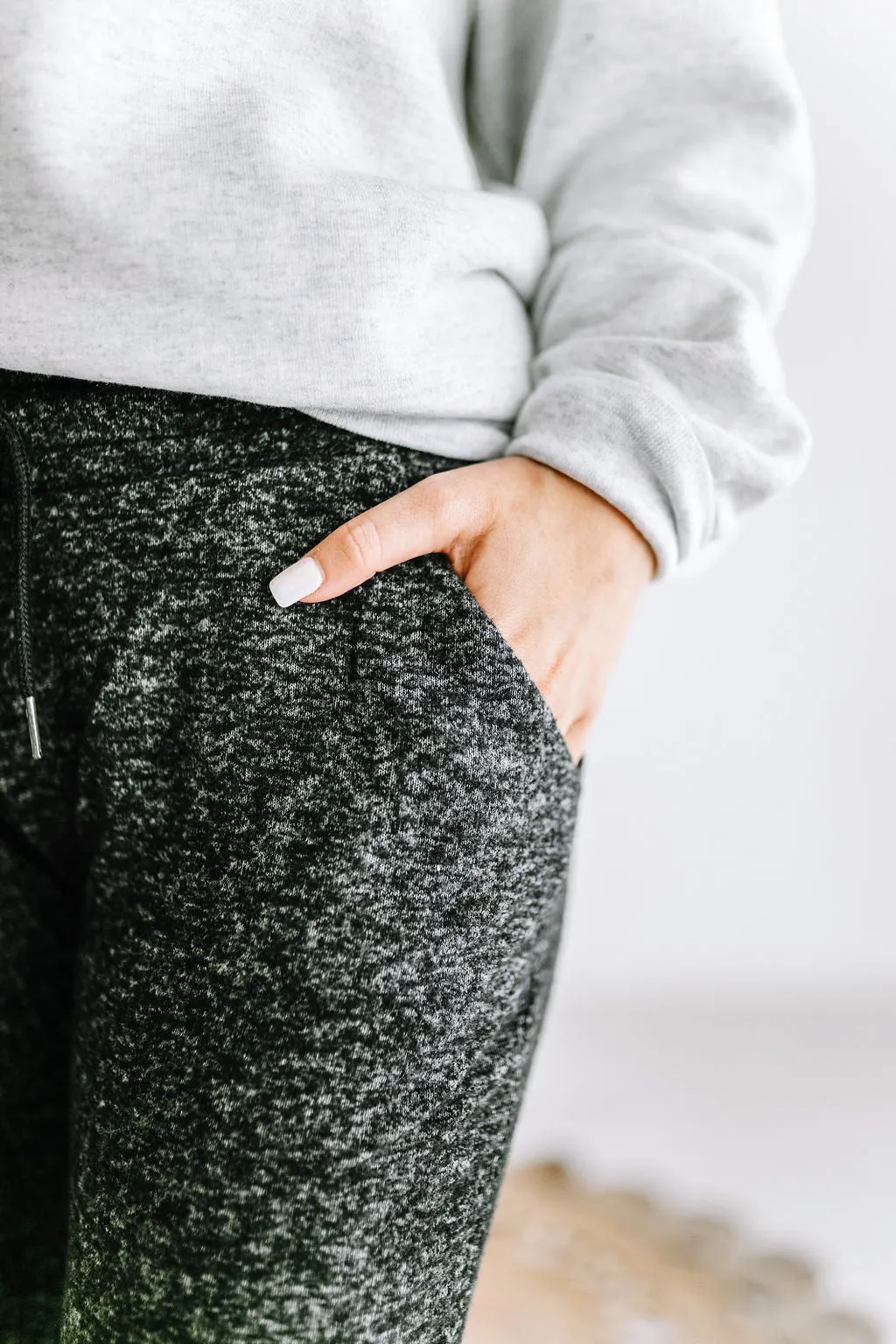 Halli Heathered Dark Charcoal Hacci Jogger | FINAL SALE